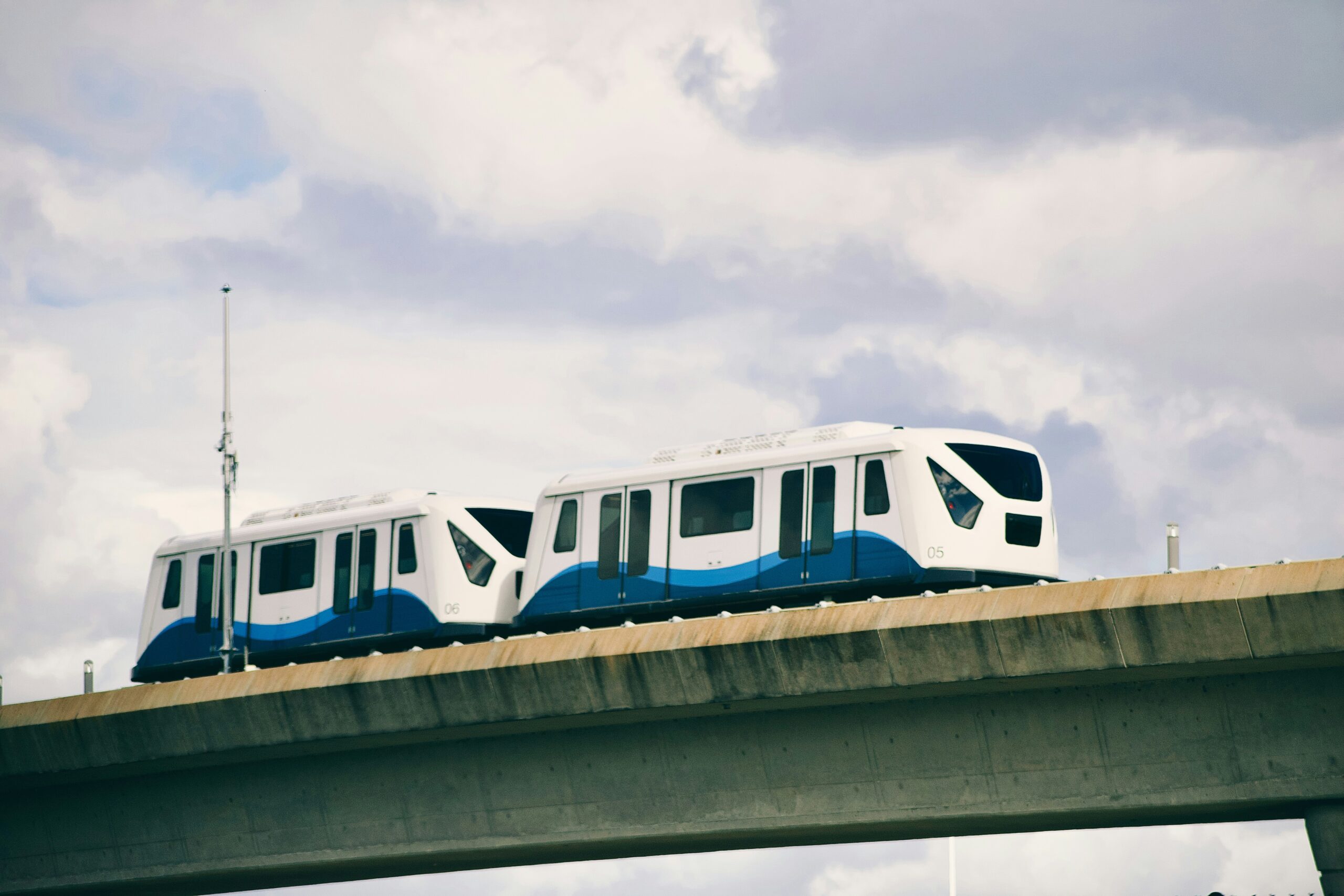 reinventing-mobility-how-modern-transportation-innovations-are-reshaping-travel